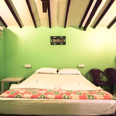 Sunway Cottages Мандрем Екстериор снимка