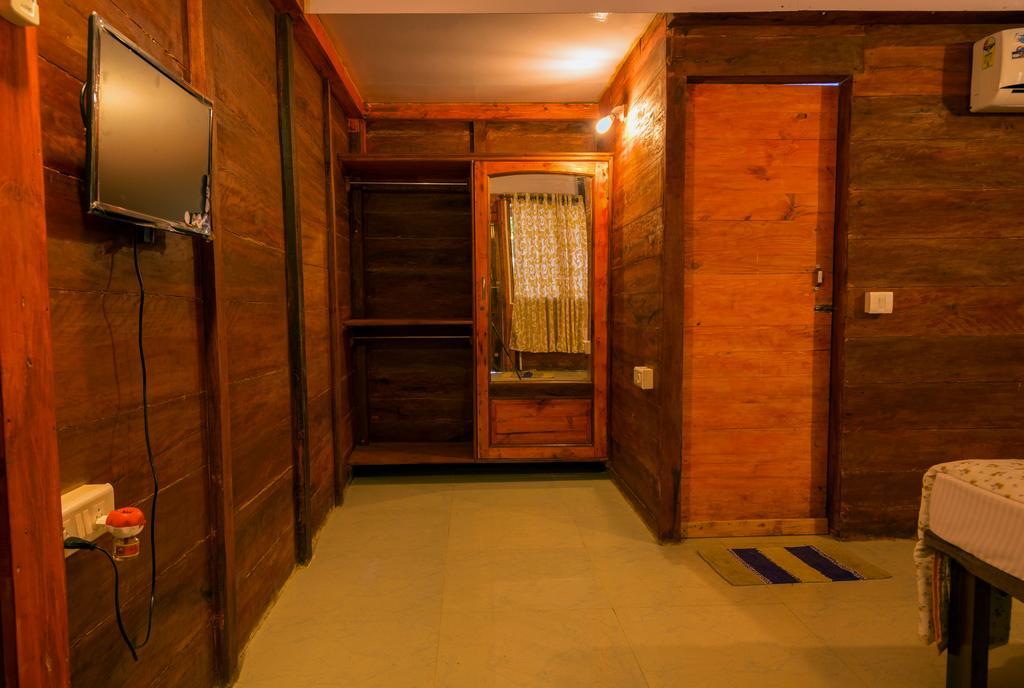 Sunway Cottages Мандрем Екстериор снимка