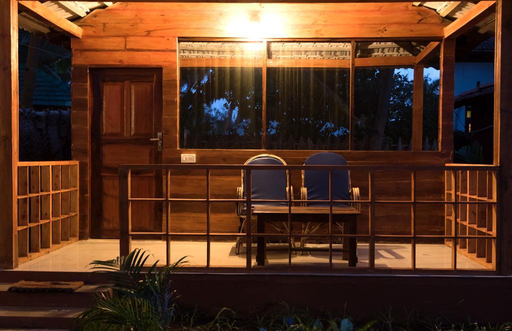 Sunway Cottages Мандрем Екстериор снимка