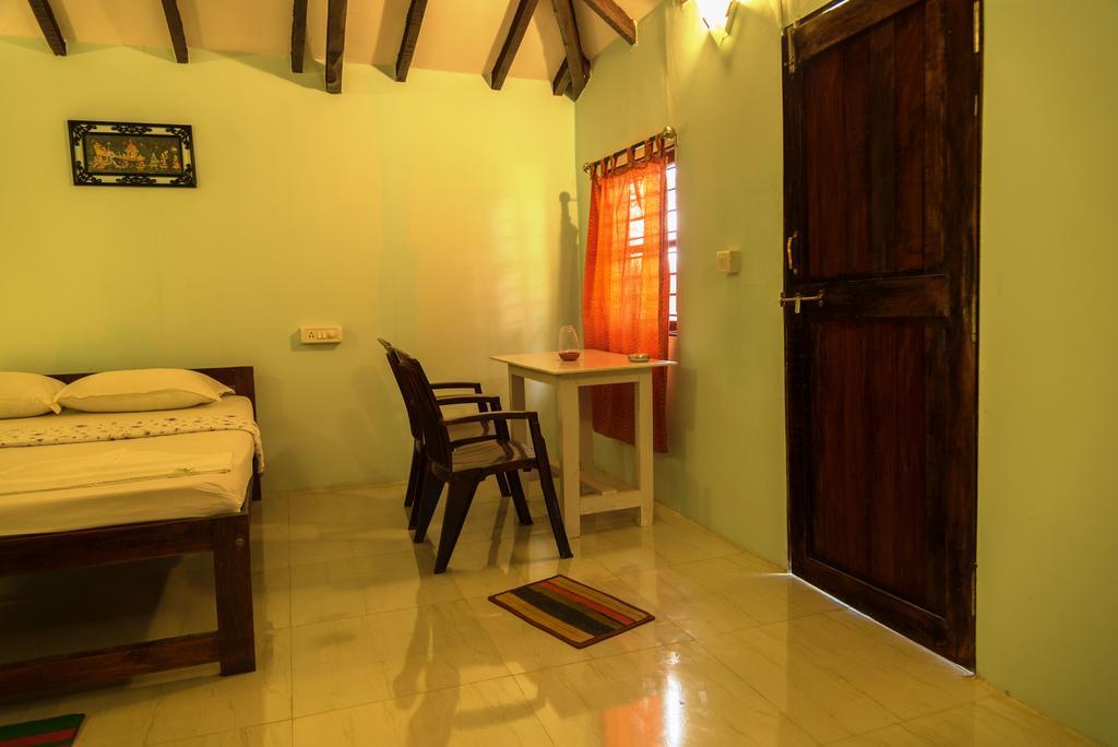 Sunway Cottages Мандрем Екстериор снимка