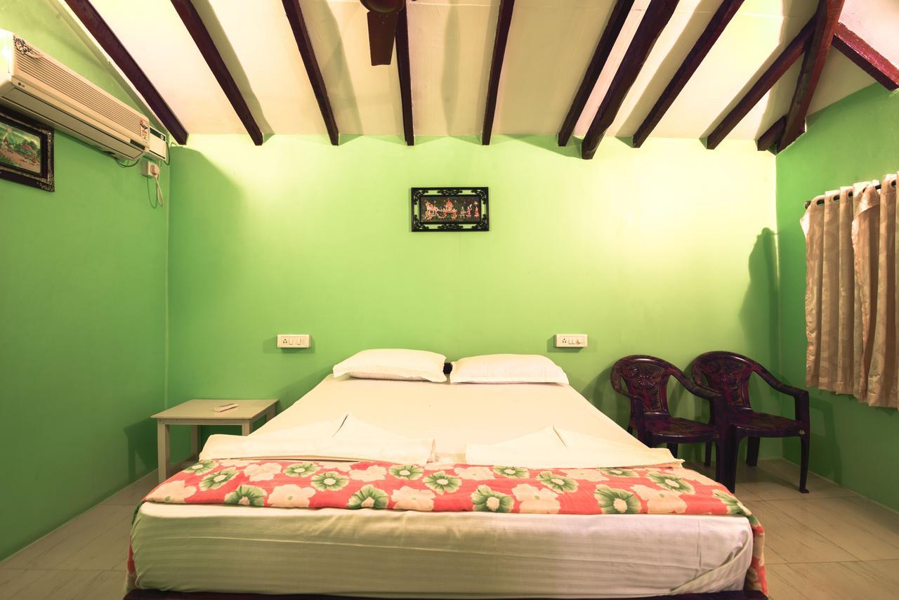Sunway Cottages Мандрем Екстериор снимка